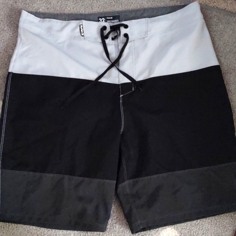 Hurley Board Shorts Size 32 men's